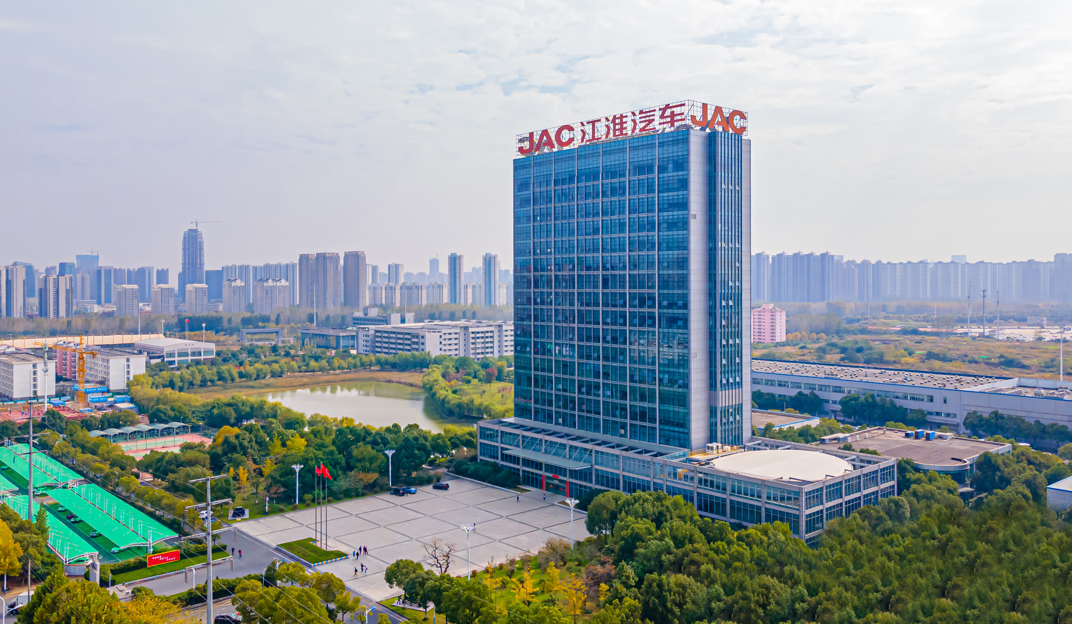 献礼60周年，品牌一连向上！88858cc永利官网连获多项品牌殊荣